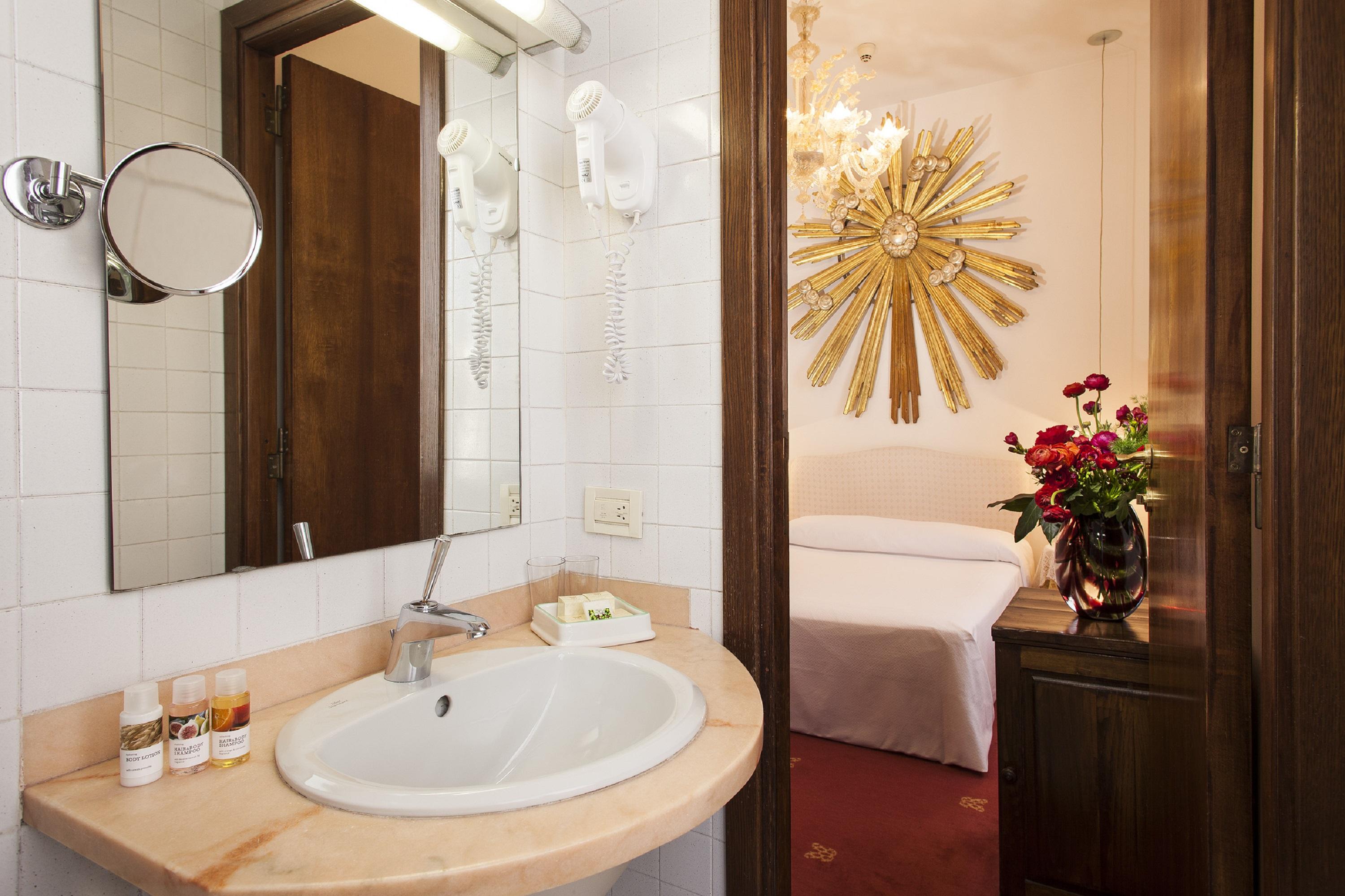 Hotel Columbia Рим Екстер'єр фото